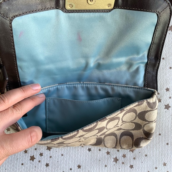 LIKE NEW Coach Wristlet - Picture 2 of 9